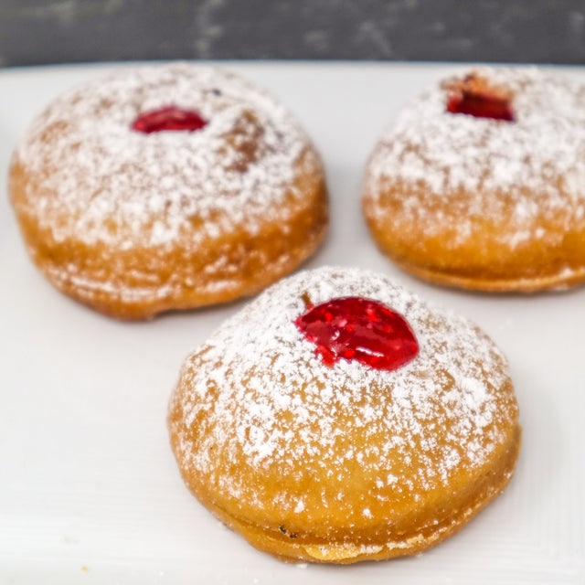 Sufganiyot (hard to say, easy to eat)
